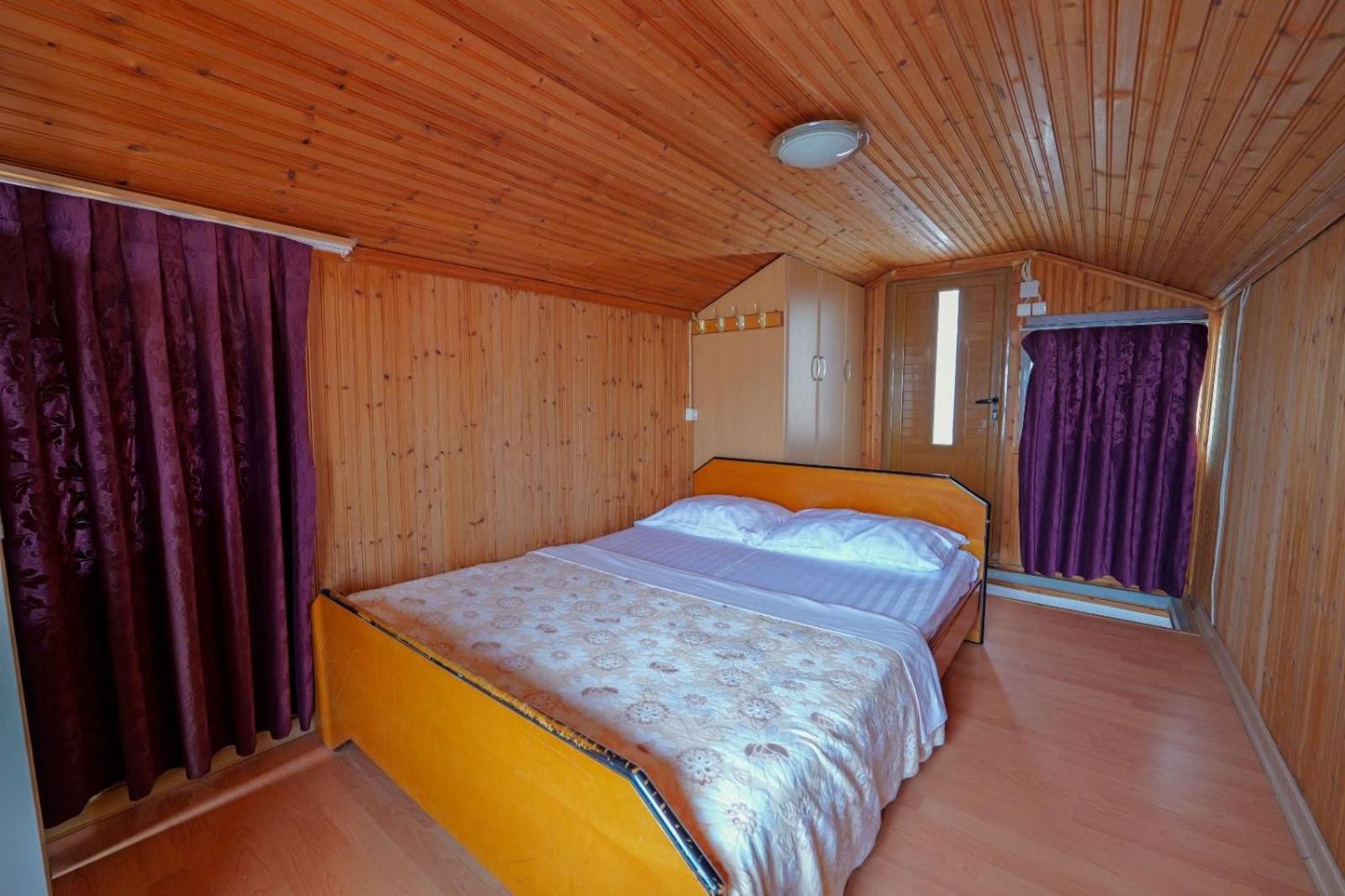 Hotel Eden Sarandë エクステリア 写真