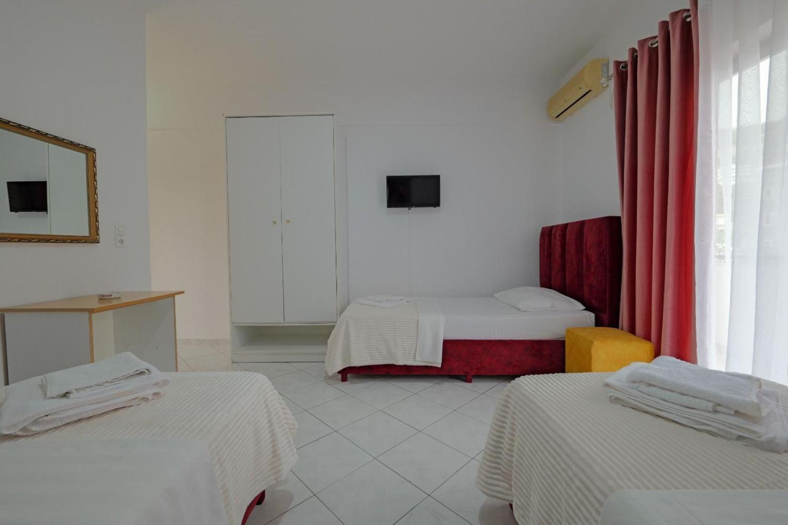 Hotel Eden Sarandë エクステリア 写真