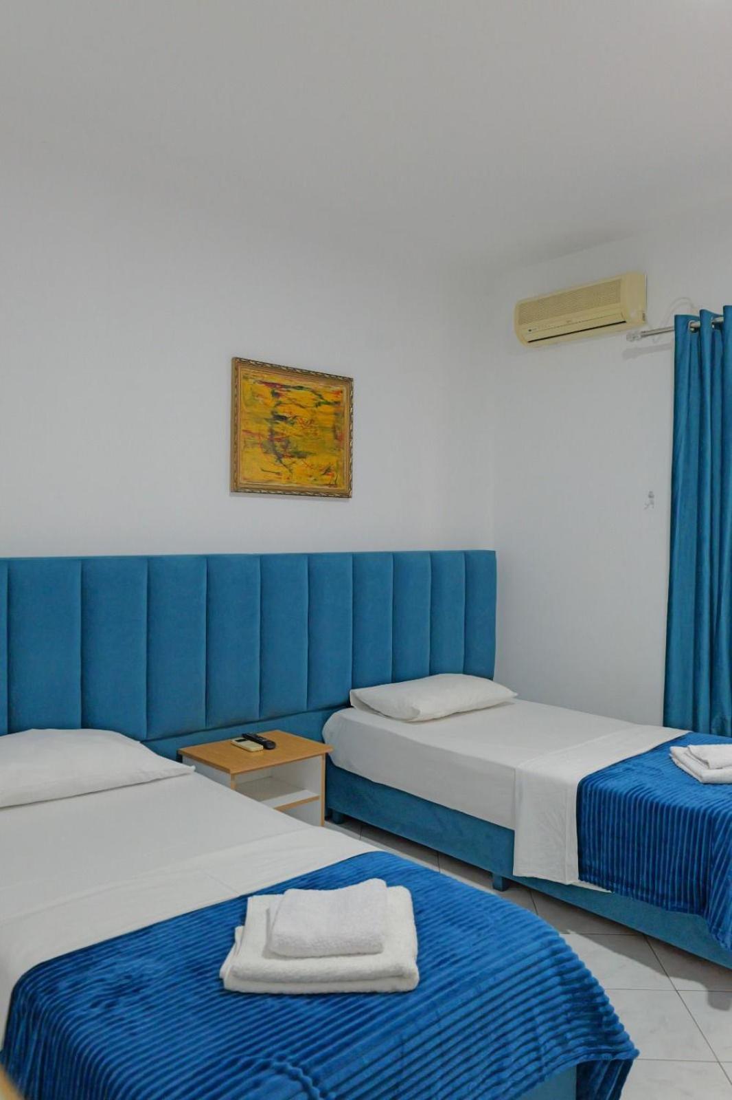 Hotel Eden Sarandë エクステリア 写真