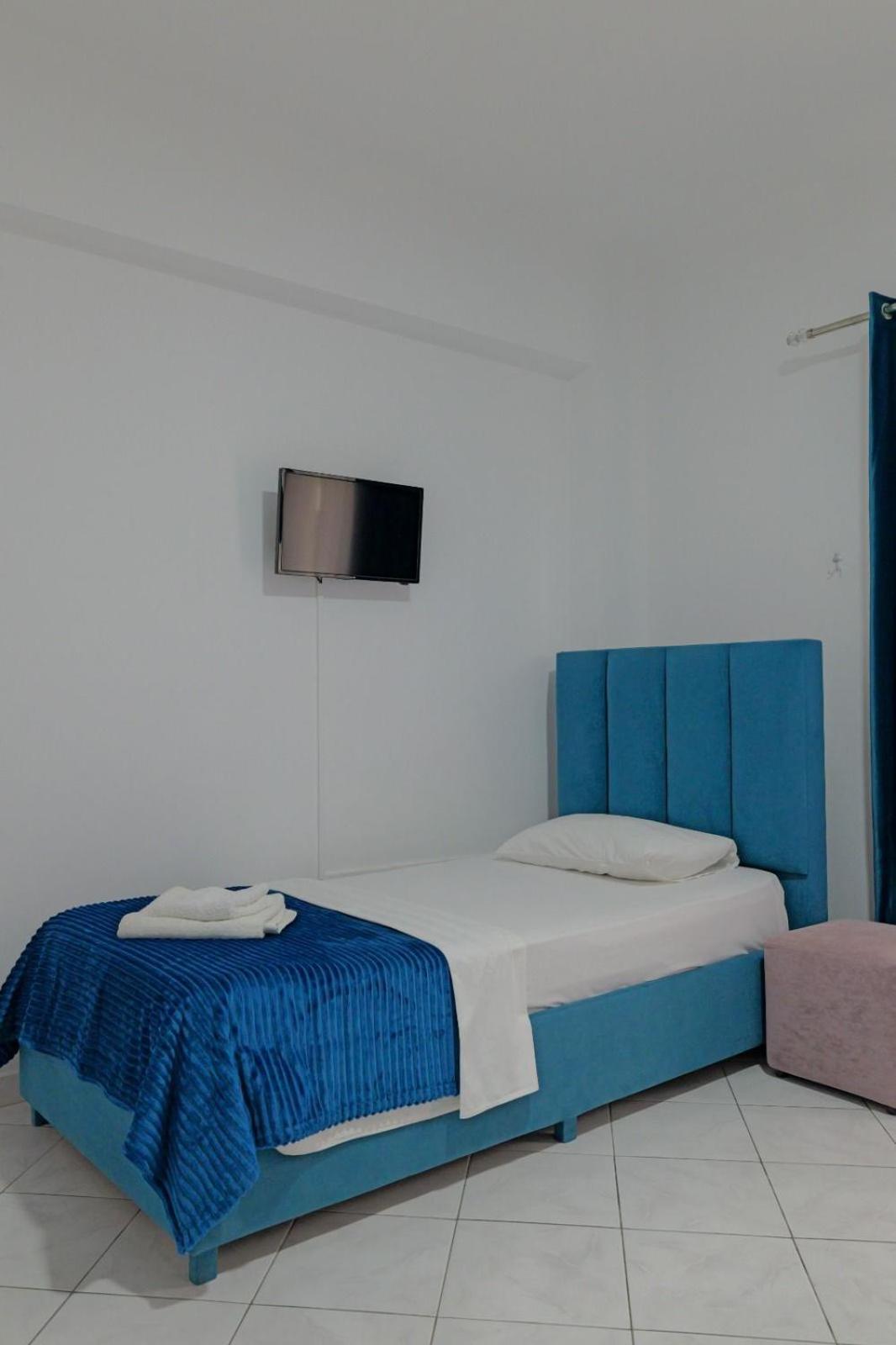 Hotel Eden Sarandë エクステリア 写真