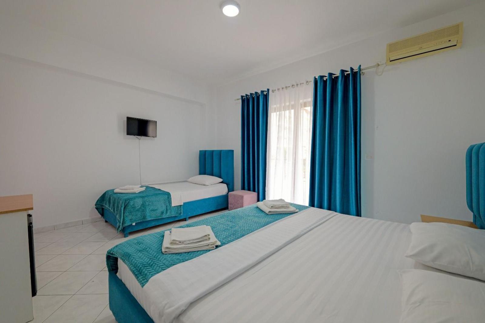 Hotel Eden Sarandë エクステリア 写真